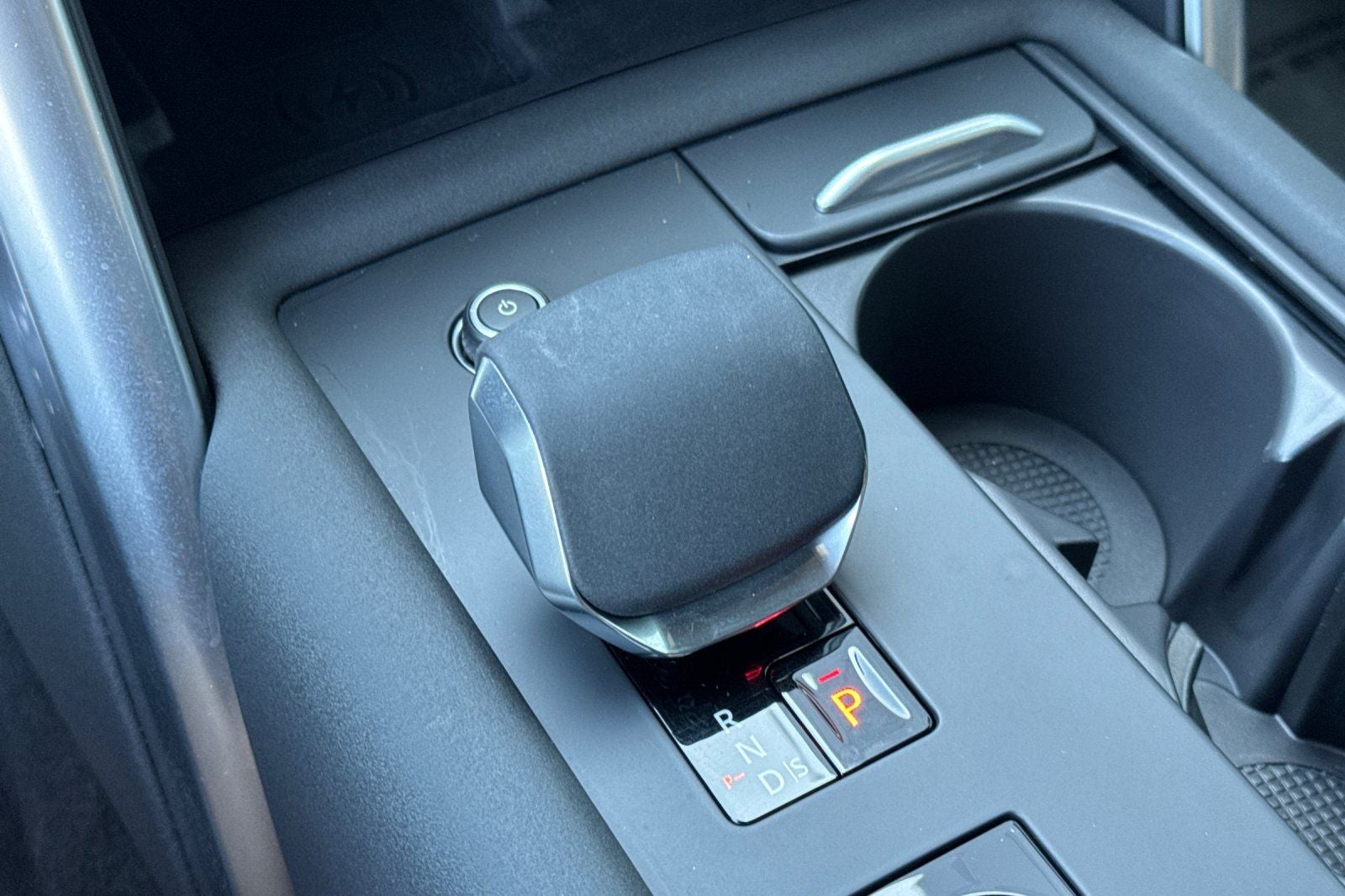 2025 Land Rover Discovery Dynamic SE