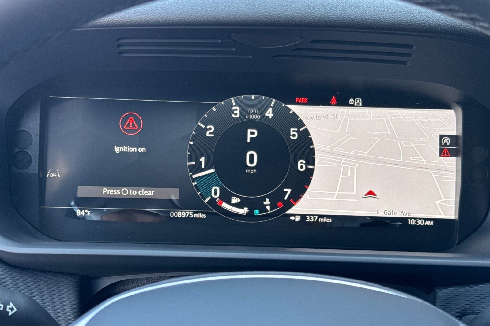 2025 Land Rover Discovery Dynamic SE