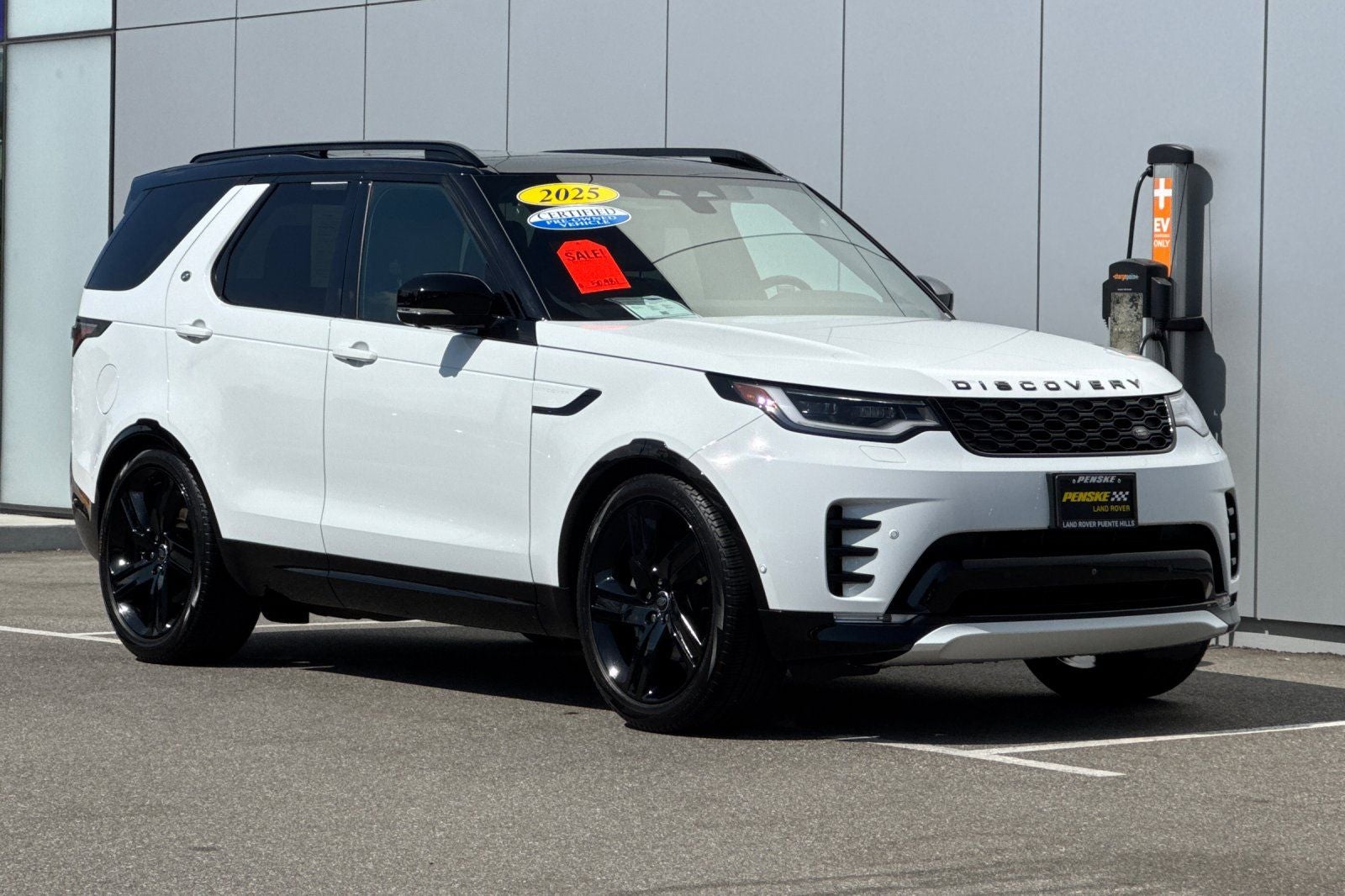2025 Land Rover Discovery Dynamic SE