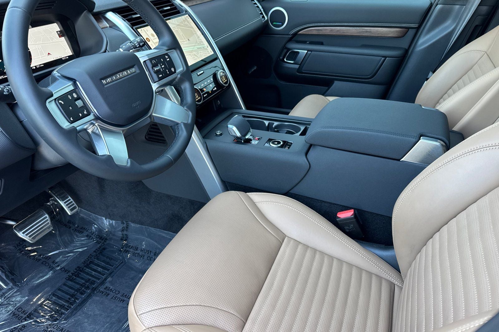 2025 Land Rover Discovery Dynamic SE
