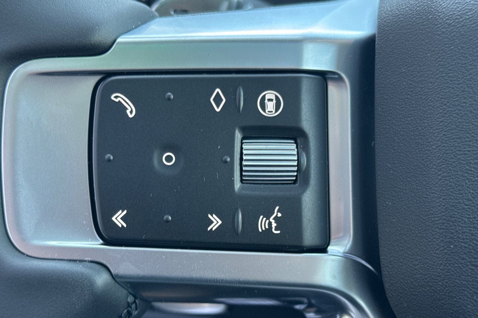 2026 Land Rover Discovery Dynamic SE