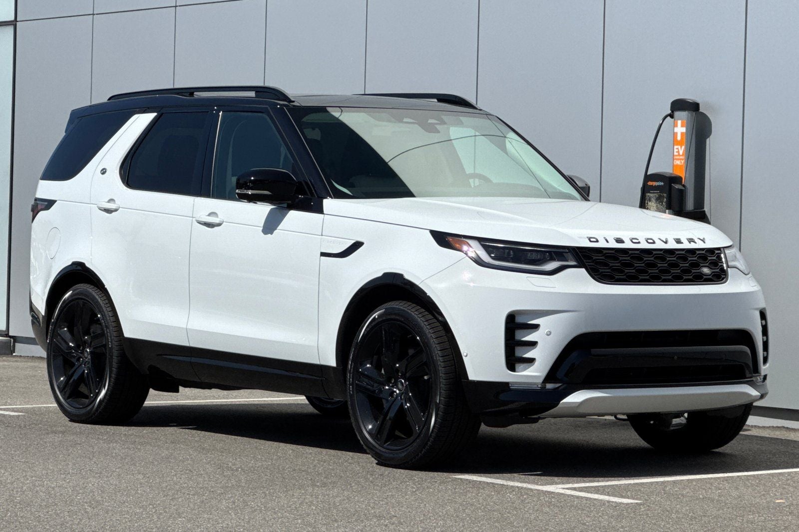 2026 Land Rover Discovery Dynamic SE