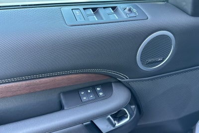2025 Land Rover Discovery Dynamic SE
