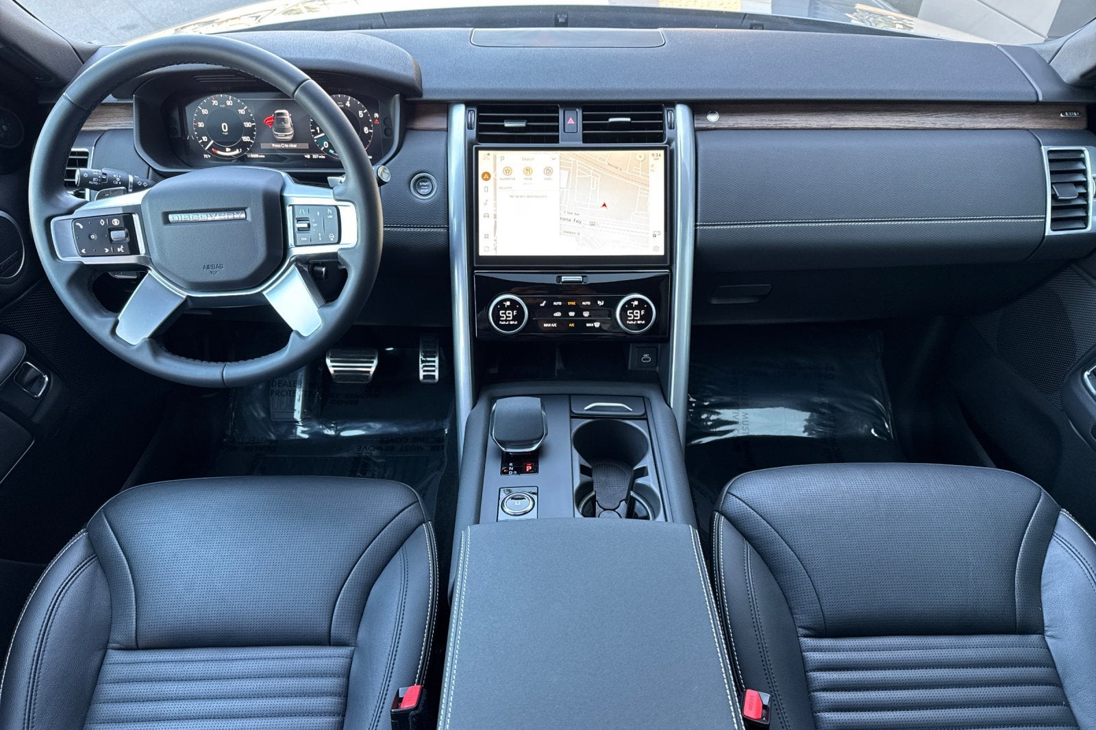 2025 Land Rover Discovery Dynamic SE