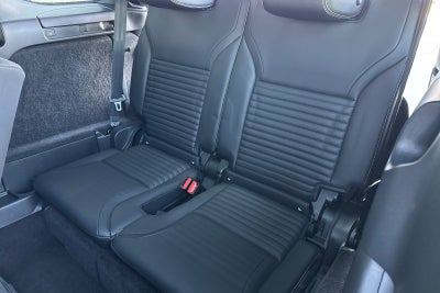2025 Land Rover Discovery Dynamic SE