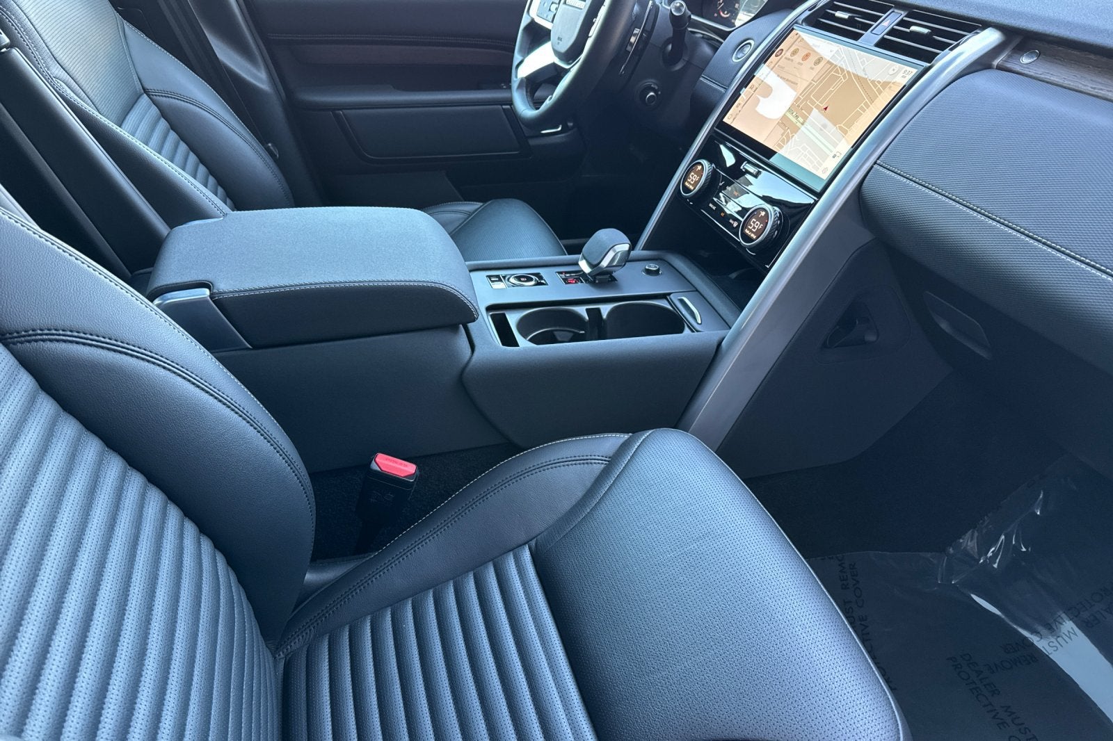 2025 Land Rover Discovery Dynamic SE