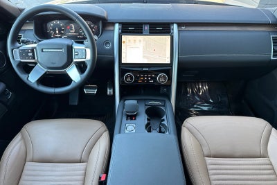 2025 Land Rover Discovery Dynamic SE