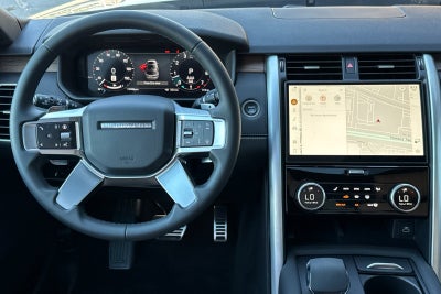 2025 Land Rover Discovery Dynamic SE