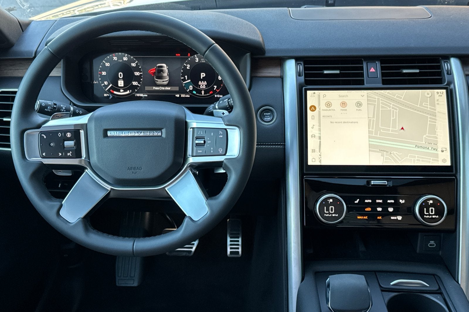 2025 Land Rover Discovery Dynamic SE