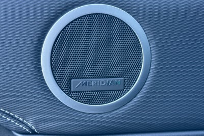 2025 Land Rover Discovery Dynamic SE