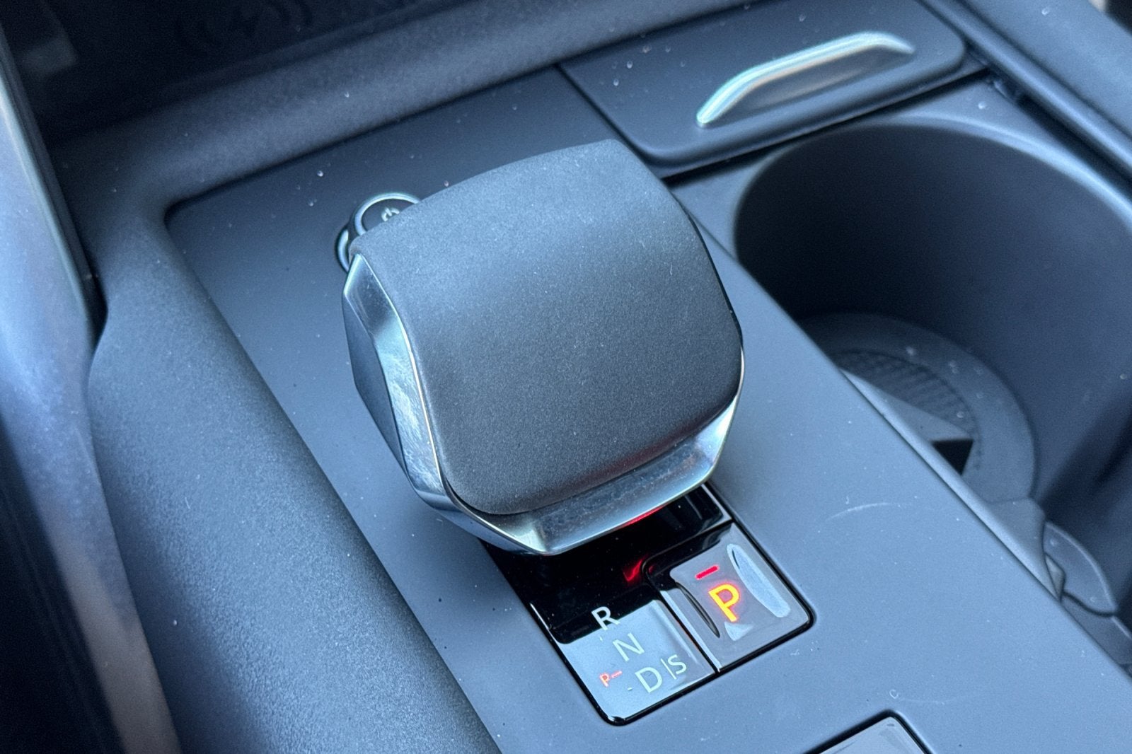 2025 Land Rover Discovery Dynamic SE