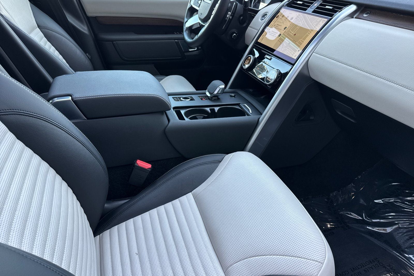 2023 Land Rover Discovery S R-Dynamic