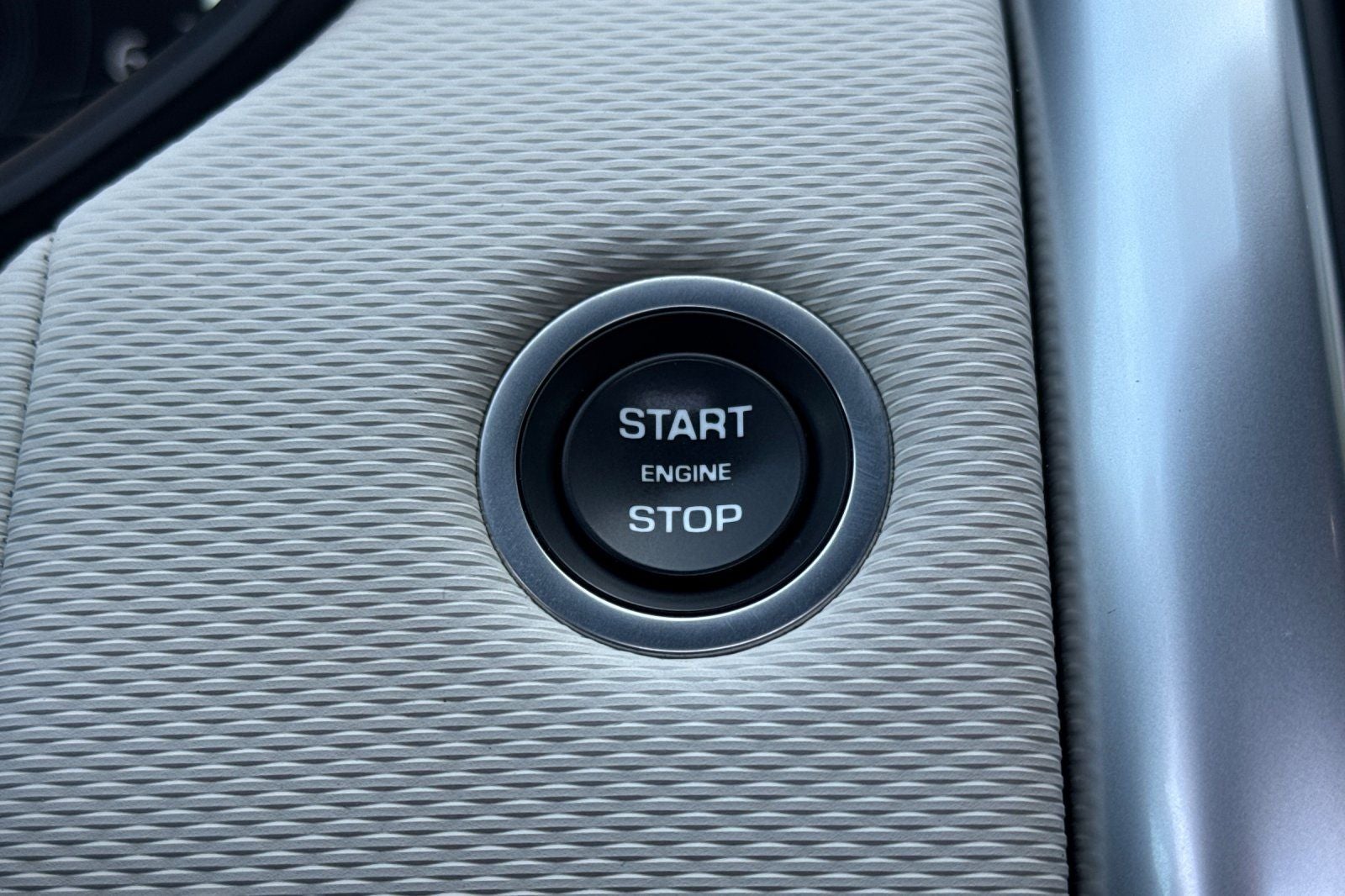 2023 Land Rover Discovery S R-Dynamic