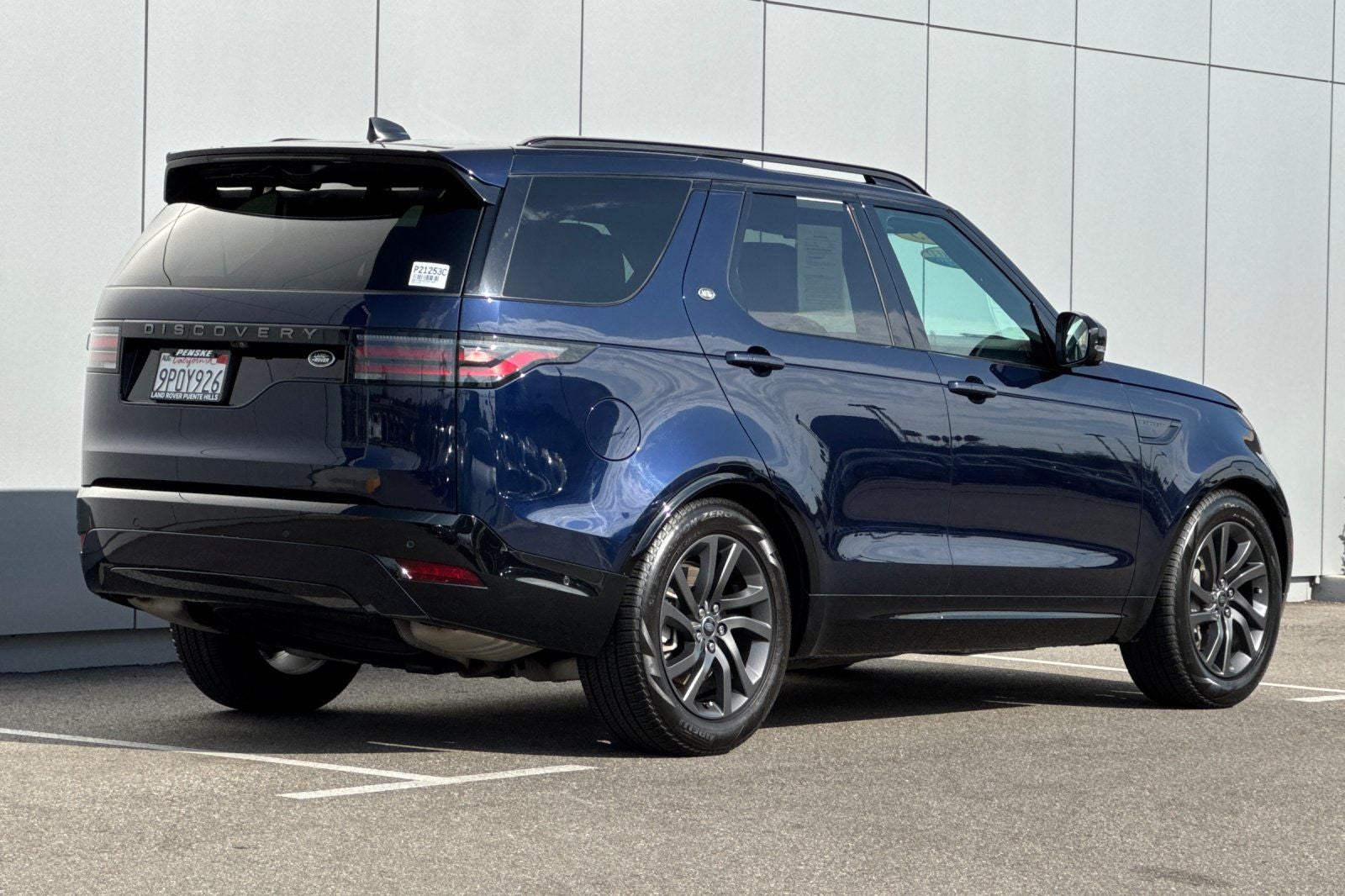 2023 Land Rover Discovery S R-Dynamic