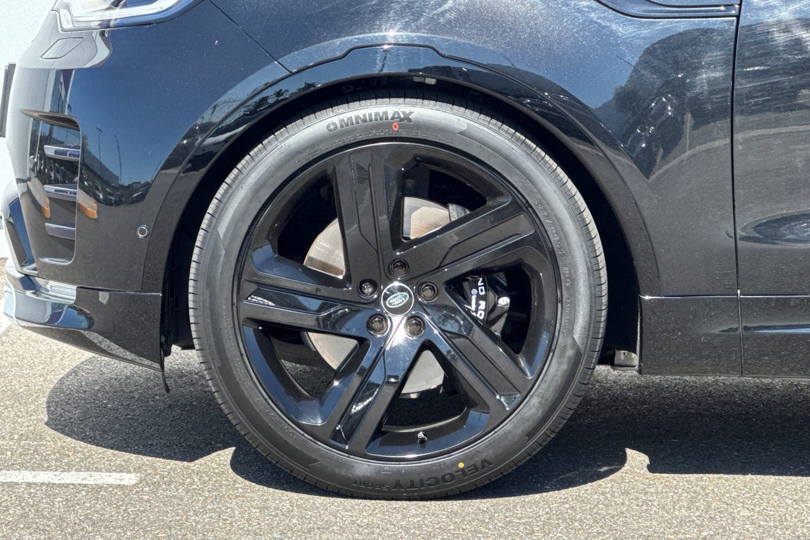 2023 Land Rover Discovery Metropolitan Edition