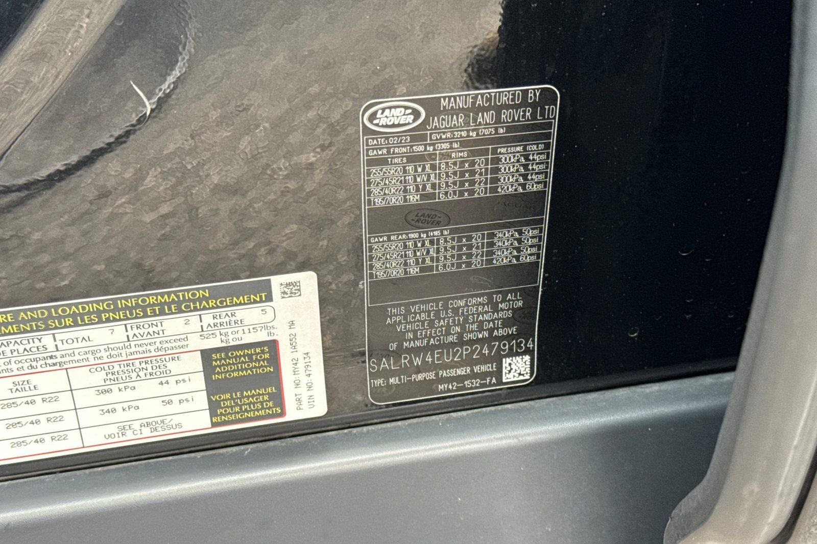 2023 Land Rover Discovery Metropolitan Edition