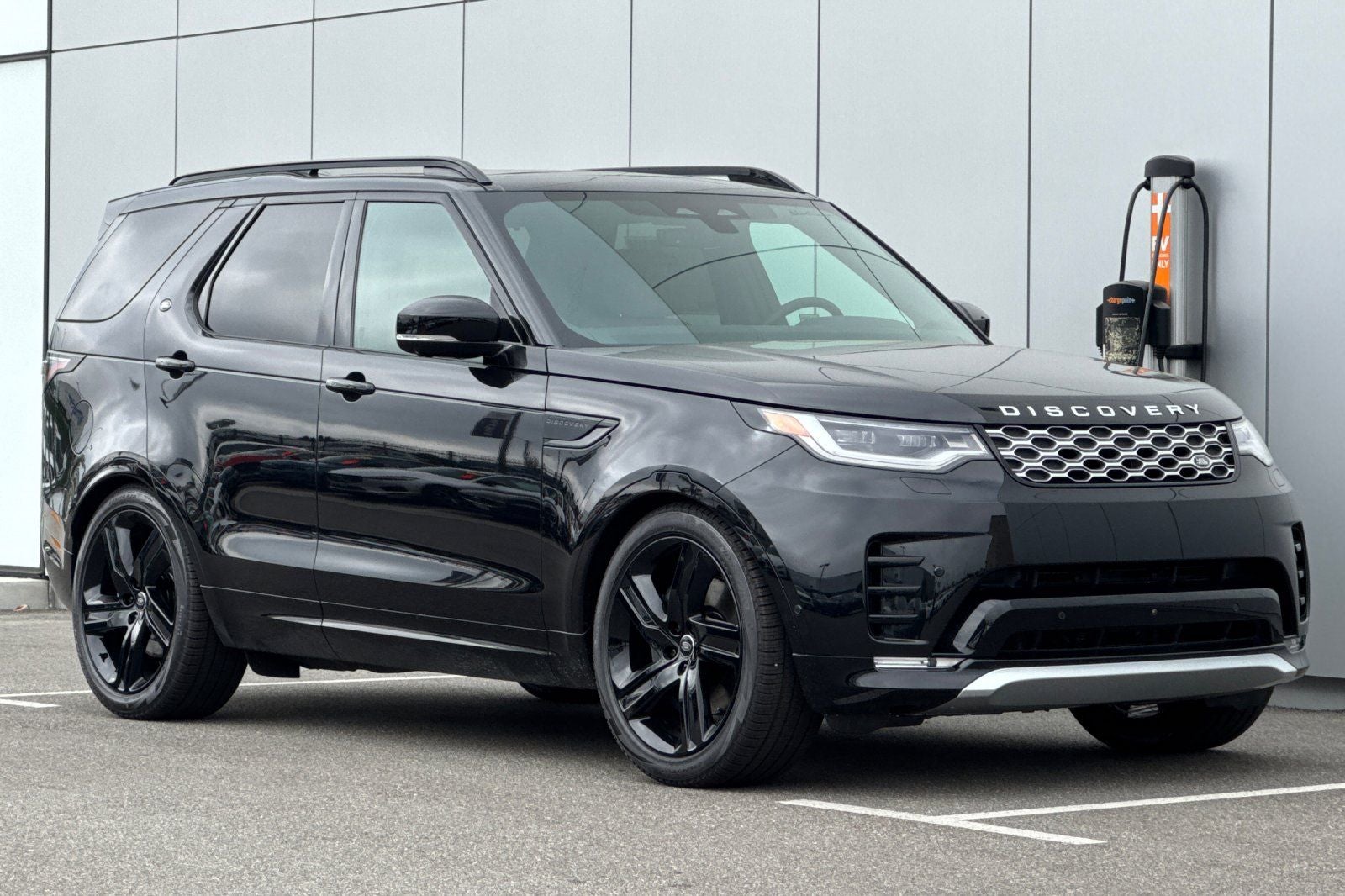 2026 Land Rover Discovery Gemini Edition
