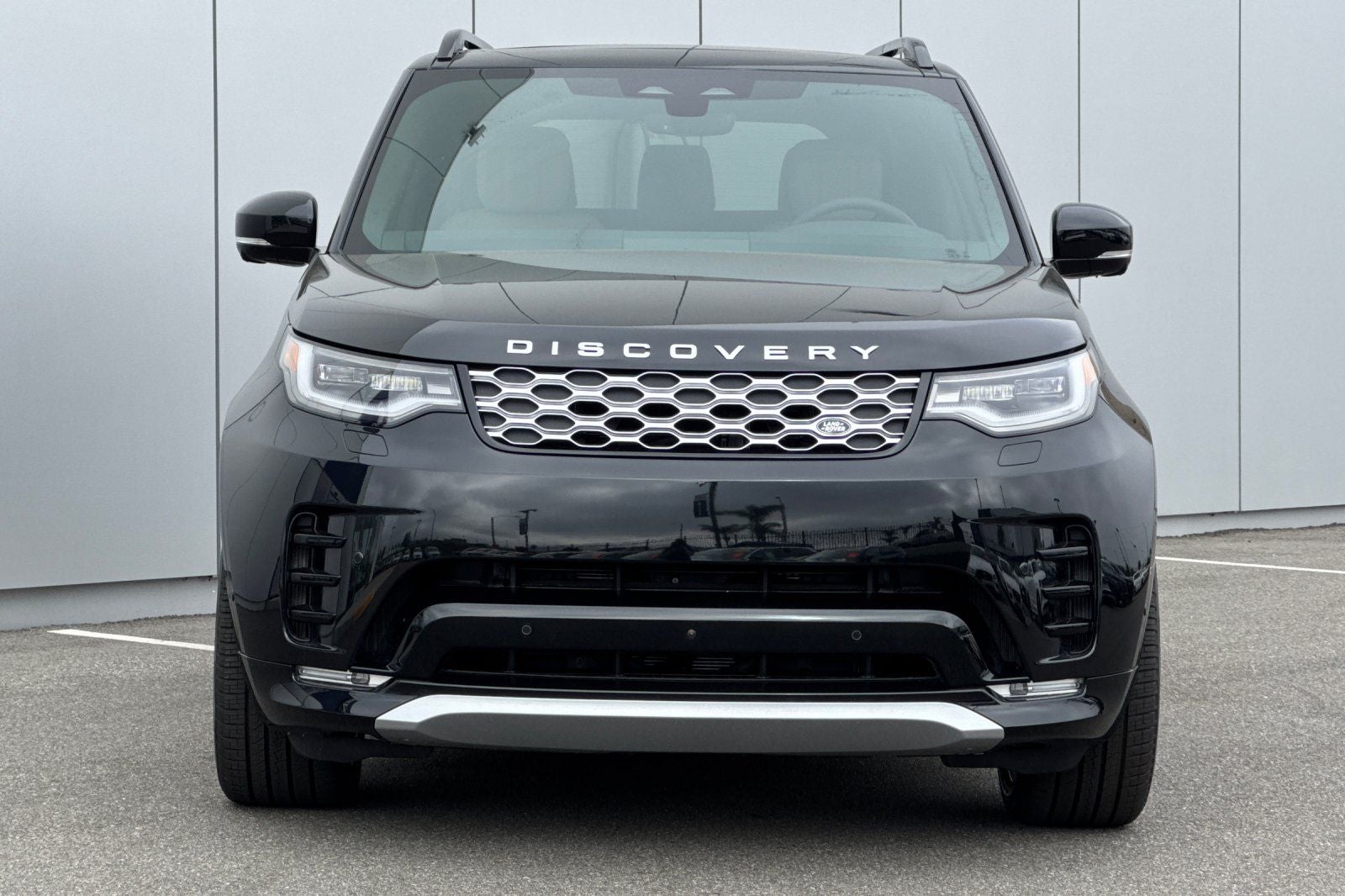 2026 Land Rover Discovery Gemini Edition