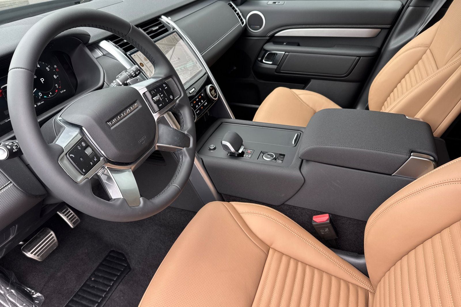 2026 Land Rover Discovery Gemini Edition