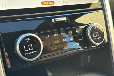 2026 Land Rover Discovery Gemini Edition