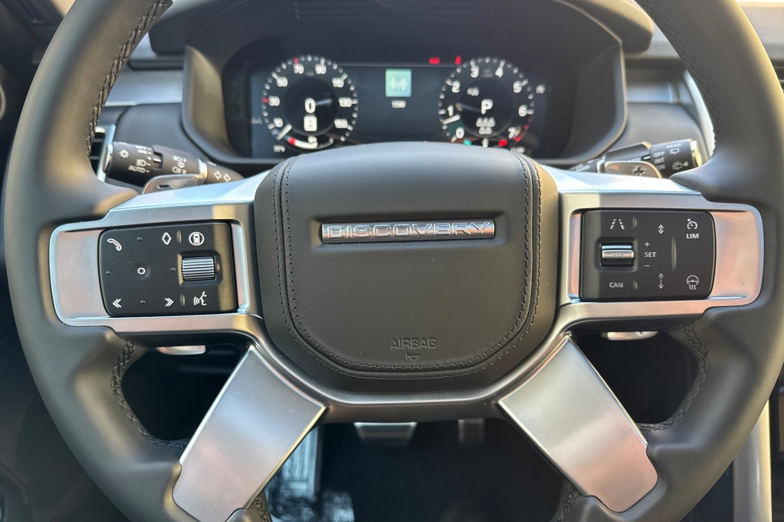 2026 Land Rover Discovery Gemini Edition