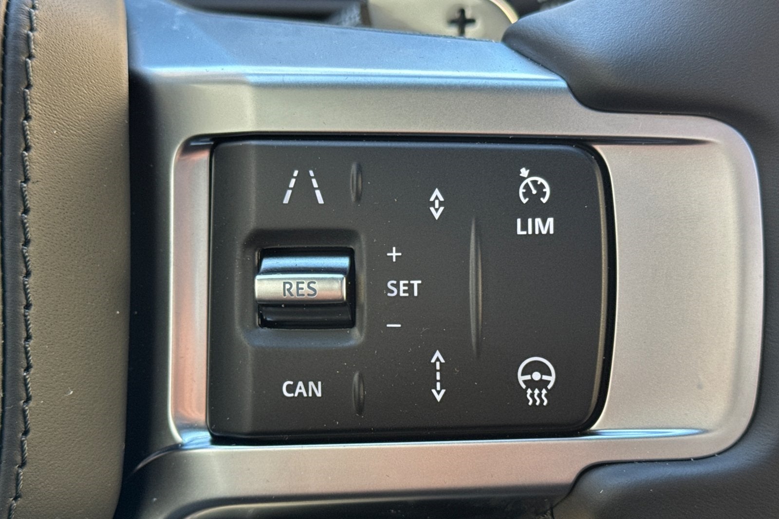 2026 Land Rover Discovery Gemini Edition