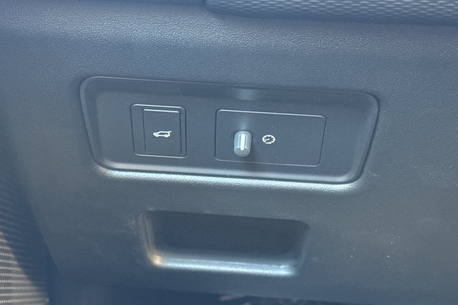 2026 Land Rover Discovery Gemini Edition