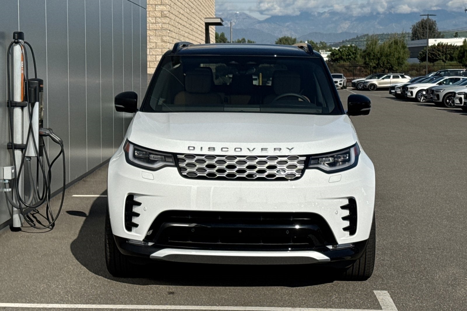 2026 Land Rover Discovery Gemini Edition