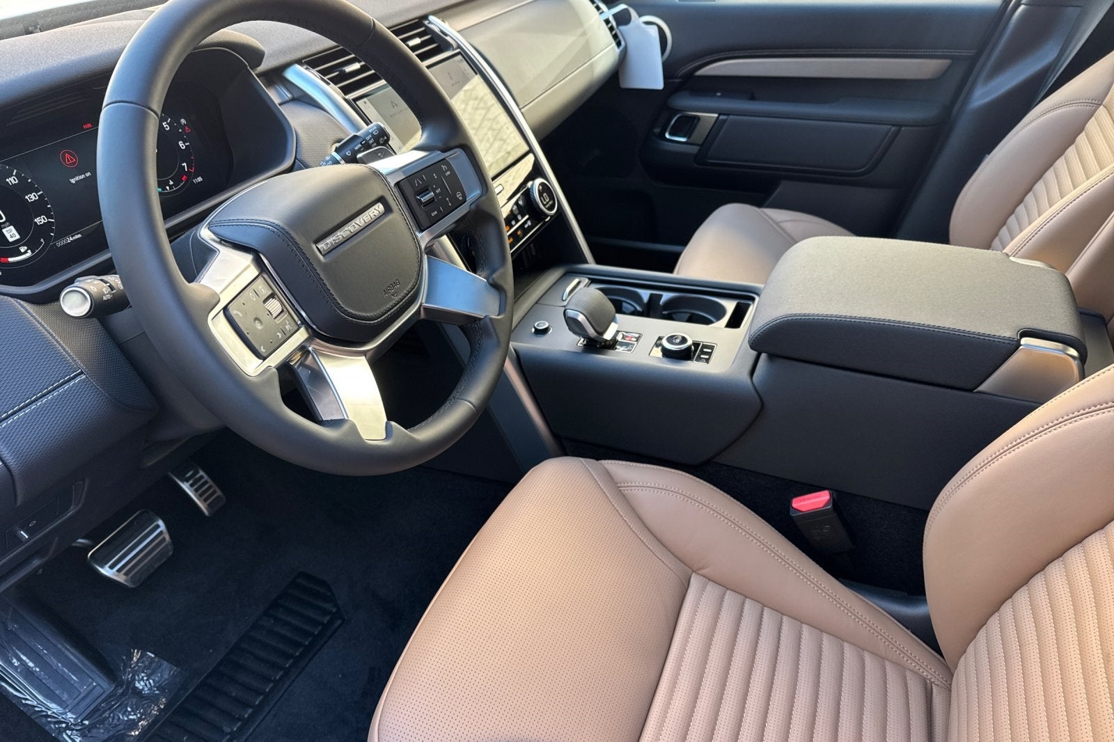 2026 Land Rover Discovery Gemini Edition