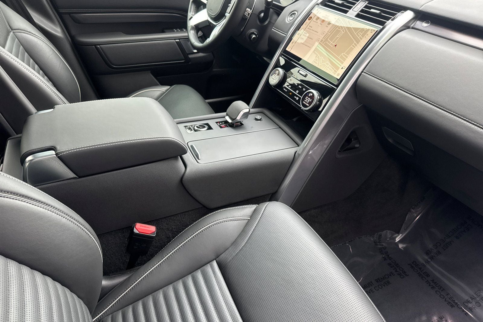 2024 Land Rover Discovery Metropolitan Edition