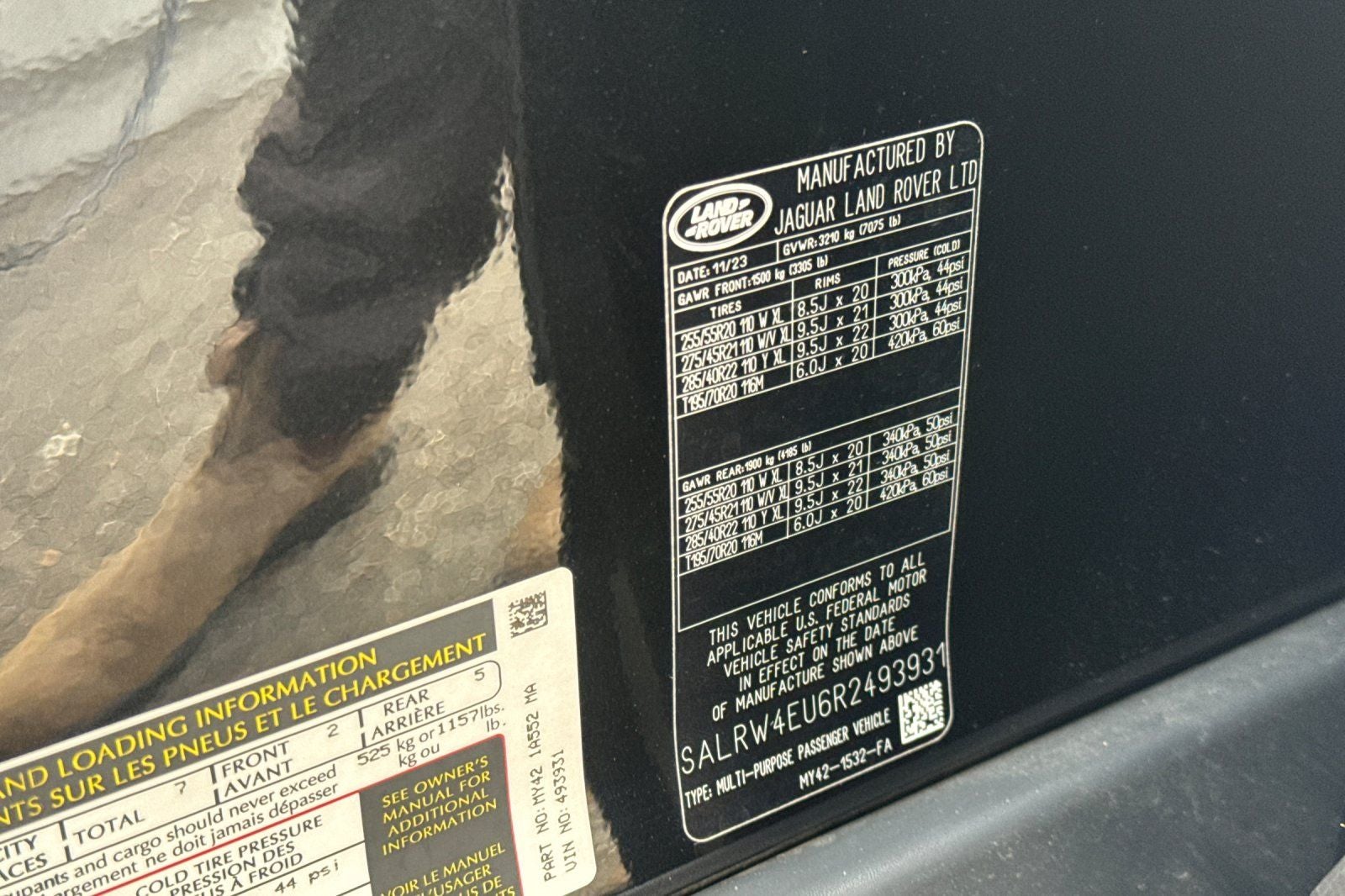 2024 Land Rover Discovery Metropolitan Edition