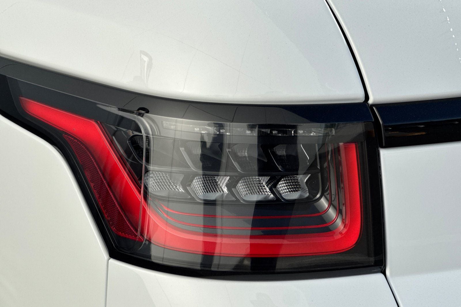 2022 Land Rover Range Rover Sport HSE Silver Edition