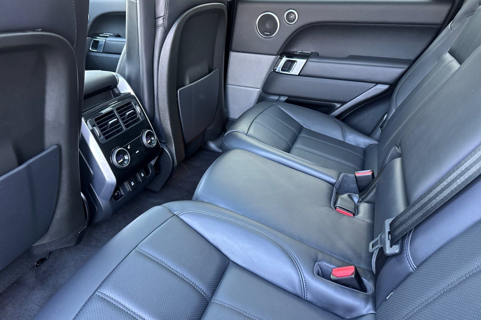 2021 Land Rover Range Rover Sport HSE Silver Edition