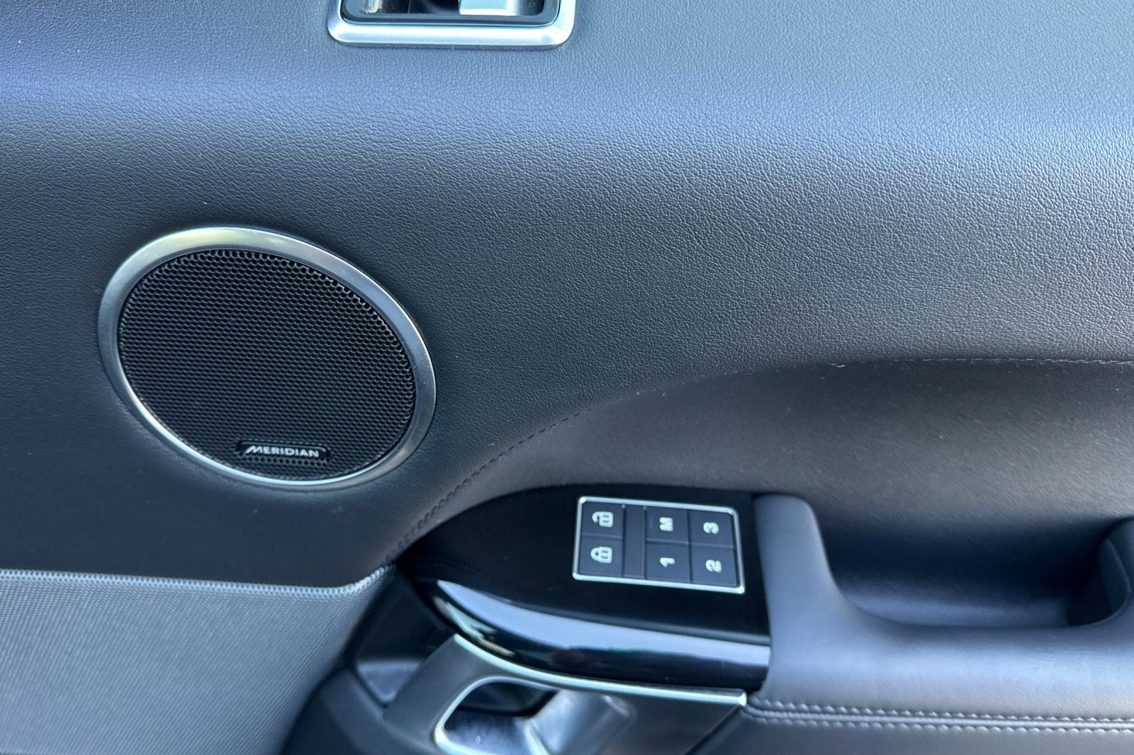 2021 Land Rover Range Rover Sport HSE Silver Edition