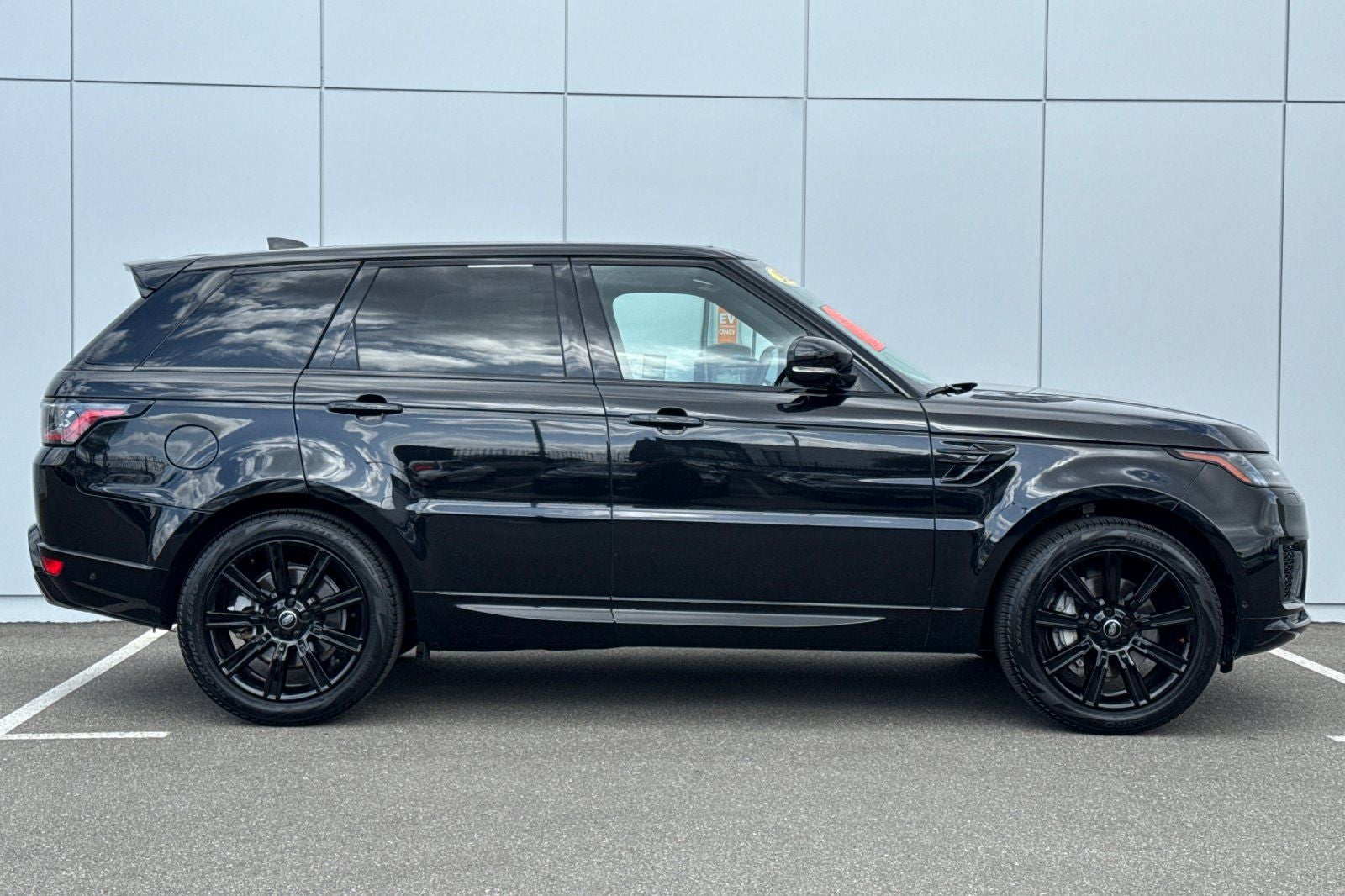 2022 Land Rover Range Rover Sport HSE Silver Edition