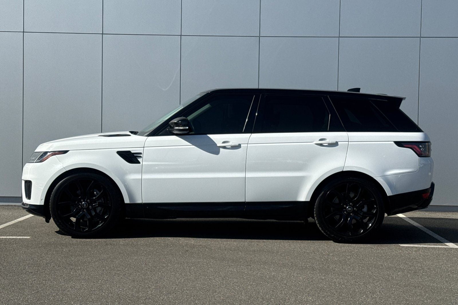 2022 Land Rover Range Rover Sport HSE Silver Edition