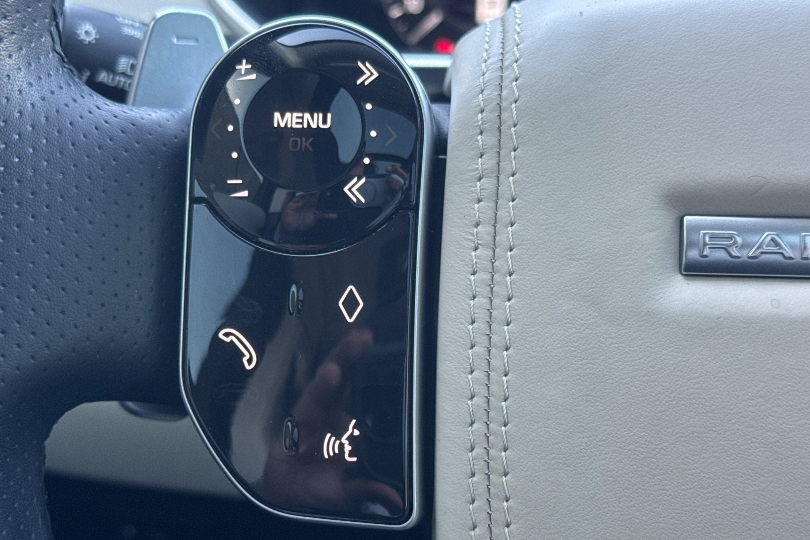 2022 Land Rover Range Rover Sport HSE Silver Edition