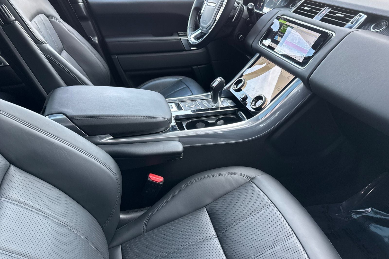 2022 Land Rover Range Rover Sport HSE Silver Edition