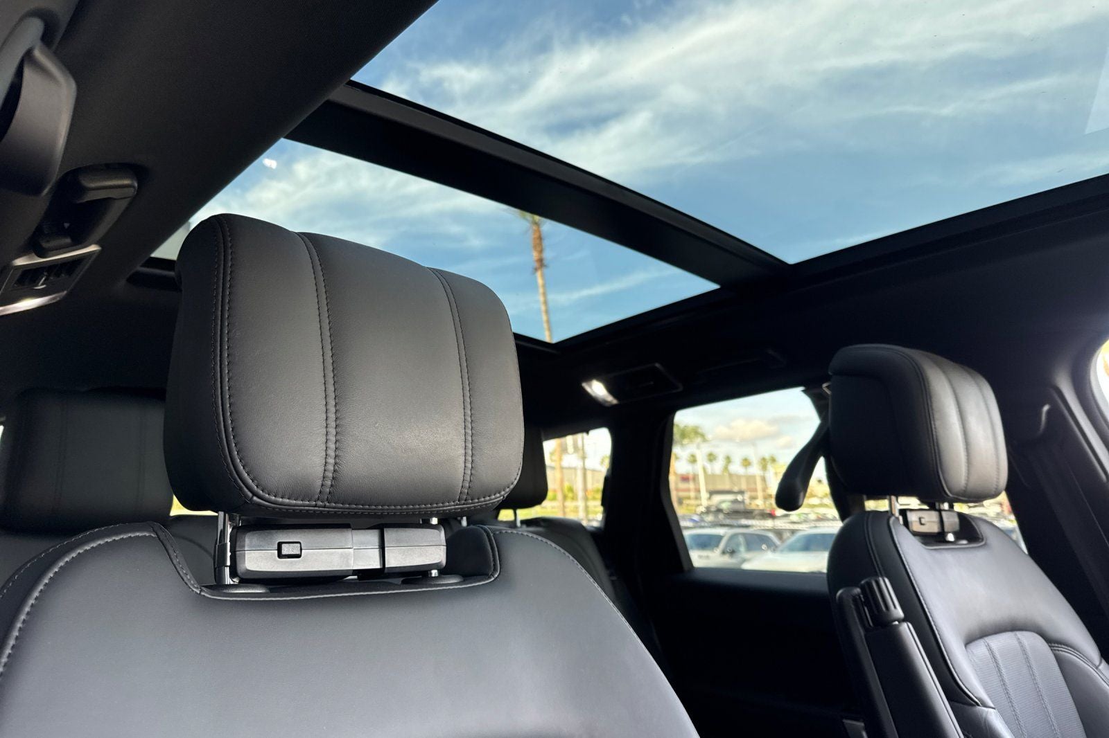 2022 Land Rover Range Rover Sport HSE Silver Edition