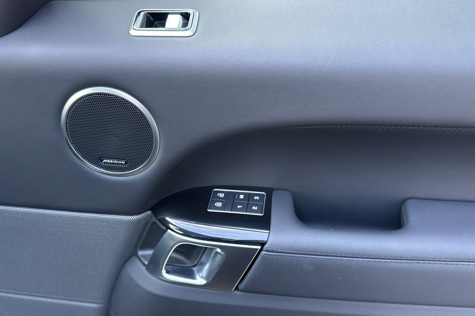 2022 Land Rover Range Rover Sport HSE Silver Edition