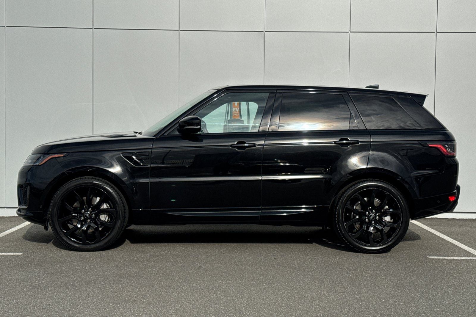 2022 Land Rover Range Rover Sport HSE Silver Edition