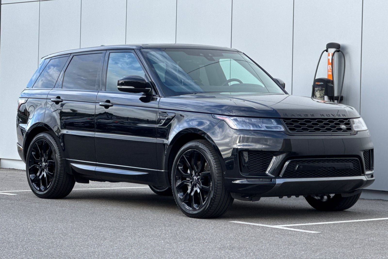2022 Land Rover Range Rover Sport HSE Silver Edition