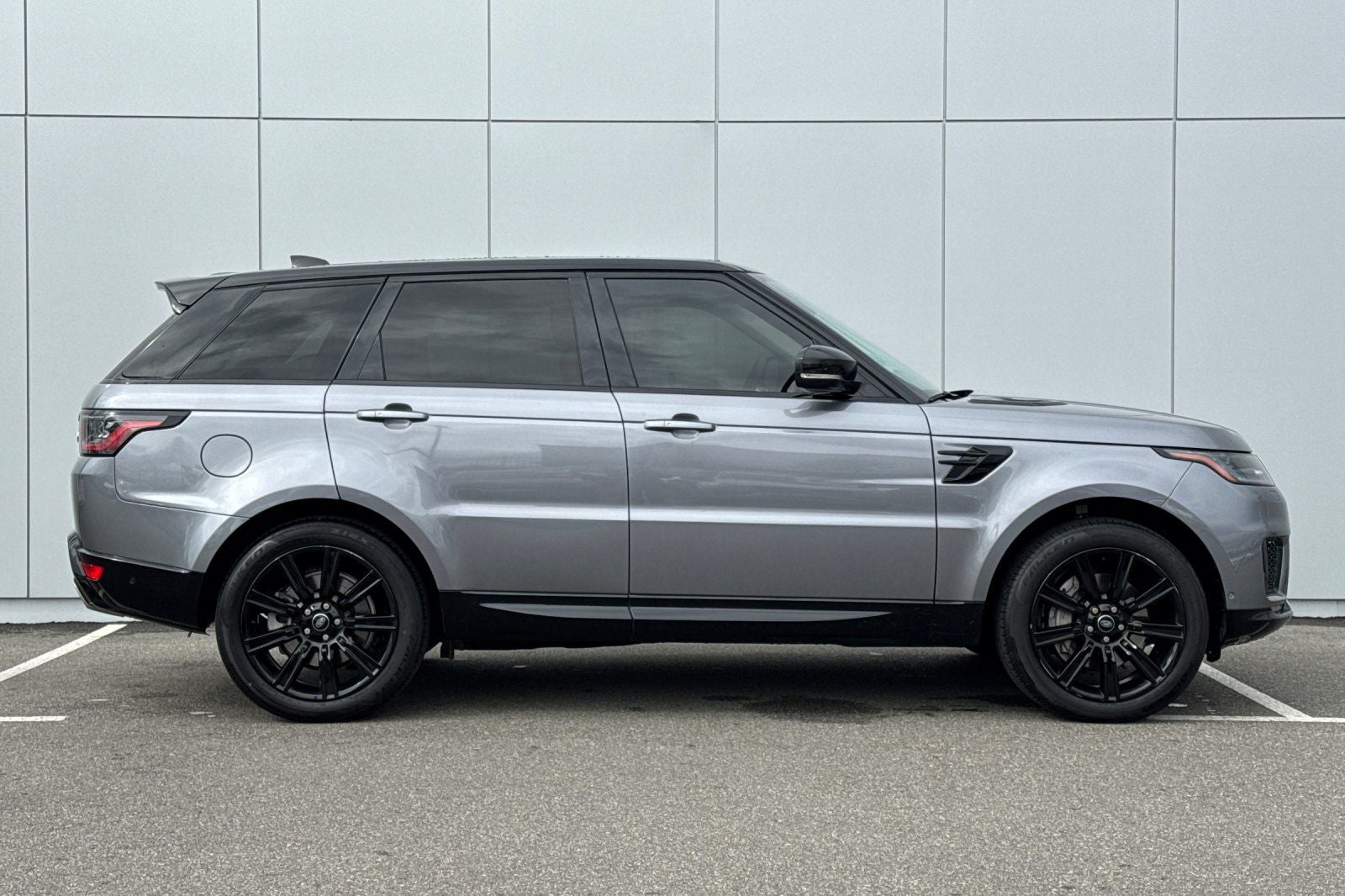 2022 Land Rover Range Rover Sport HSE Silver Edition