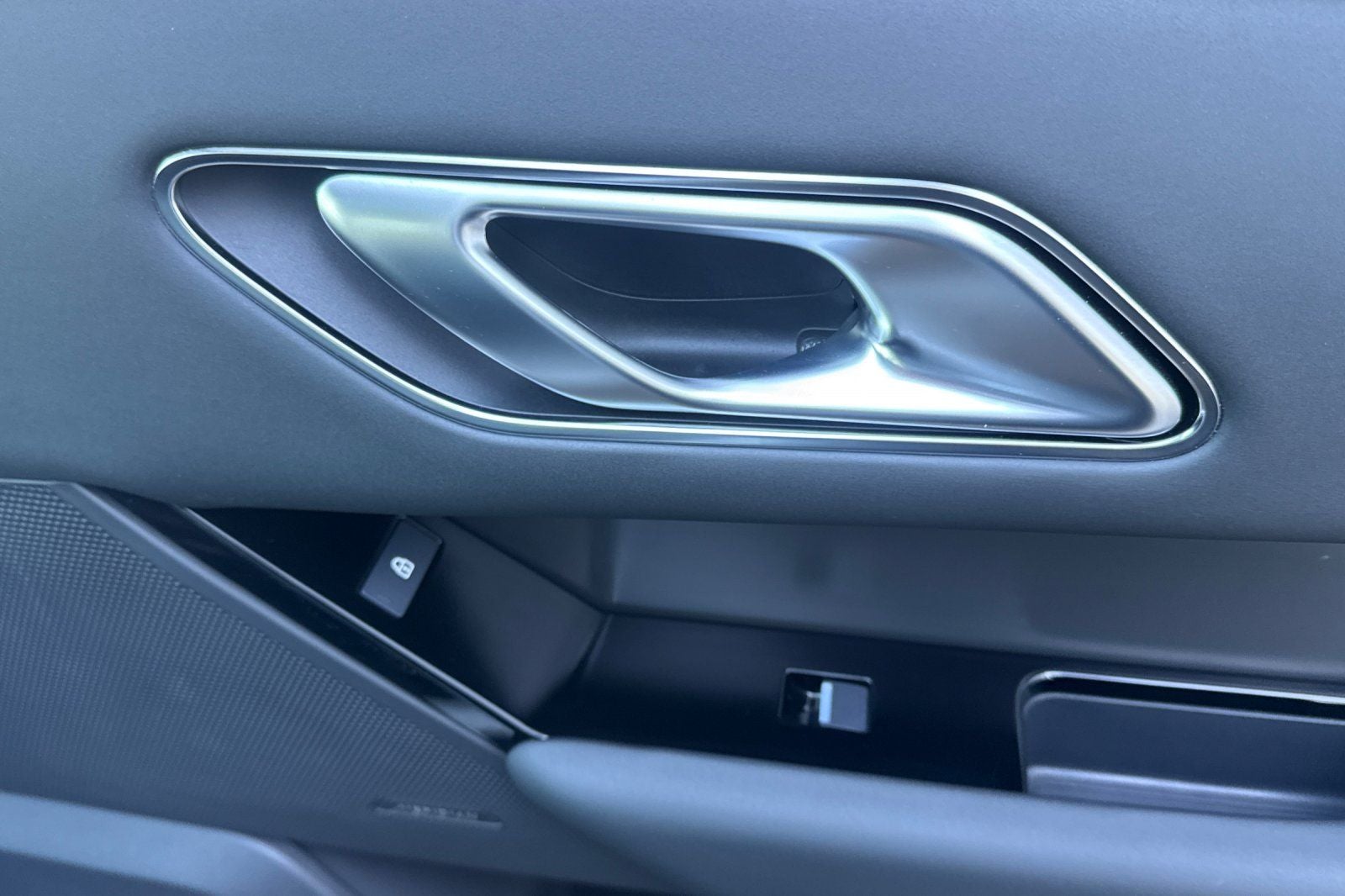 2026 Land Rover Range Rover Velar S