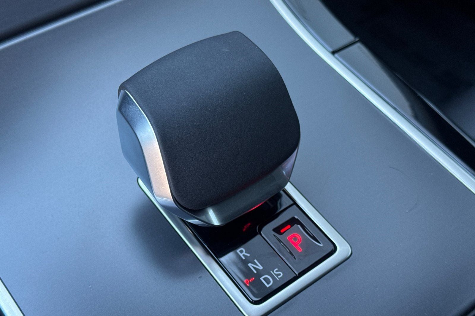 2026 Land Rover Range Rover Velar S