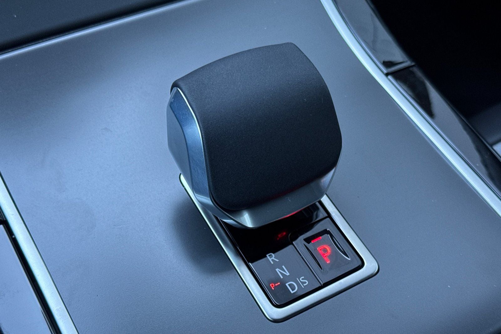 2026 Land Rover Range Rover Velar S
