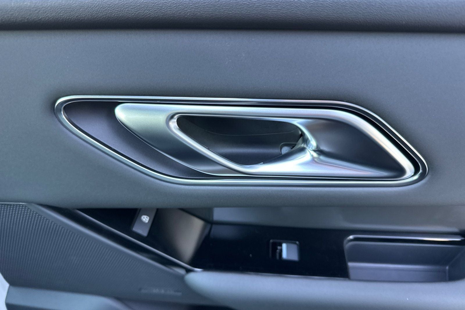 2026 Land Rover Range Rover Velar S