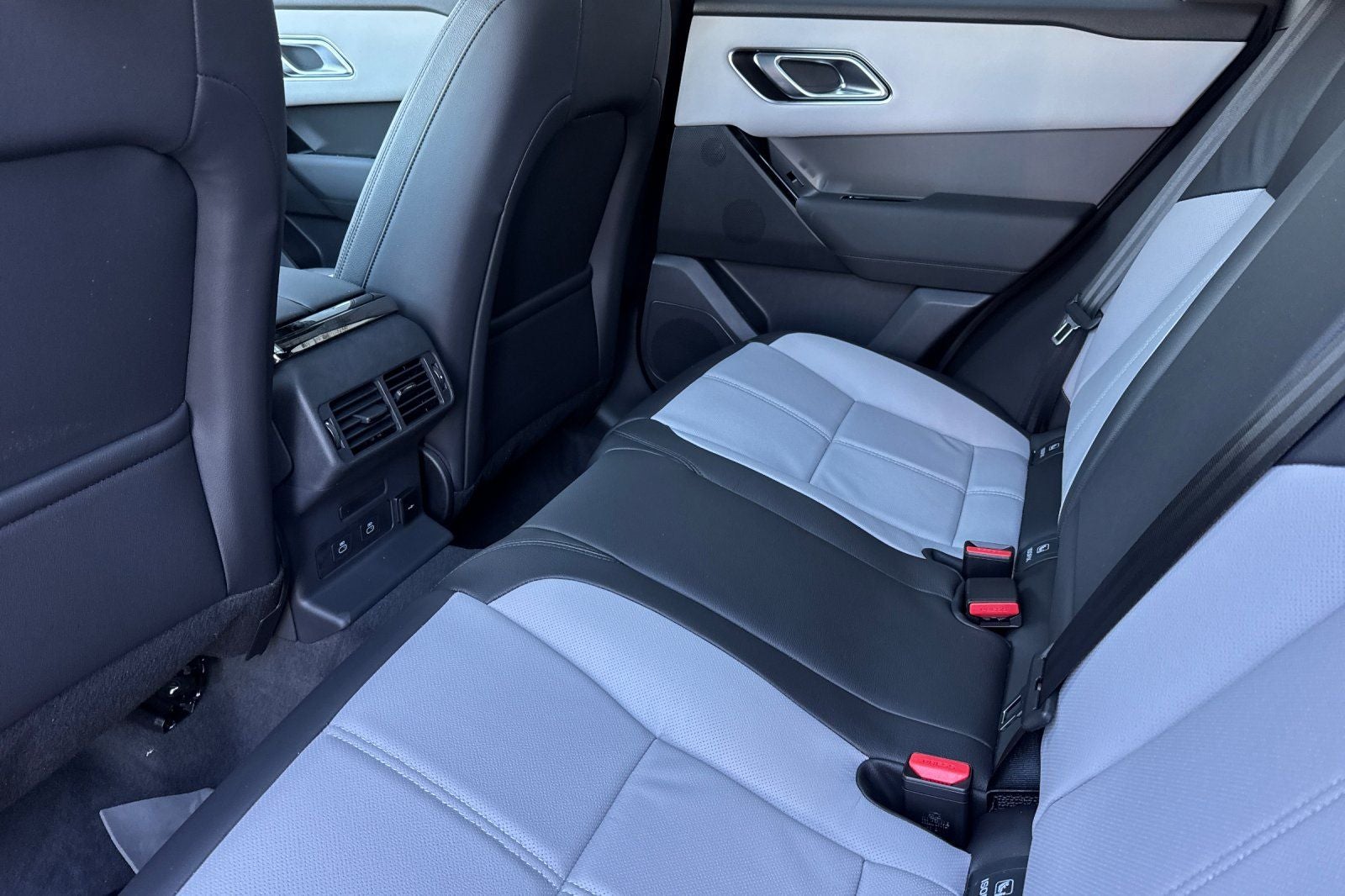 2026 Land Rover Range Rover Velar S