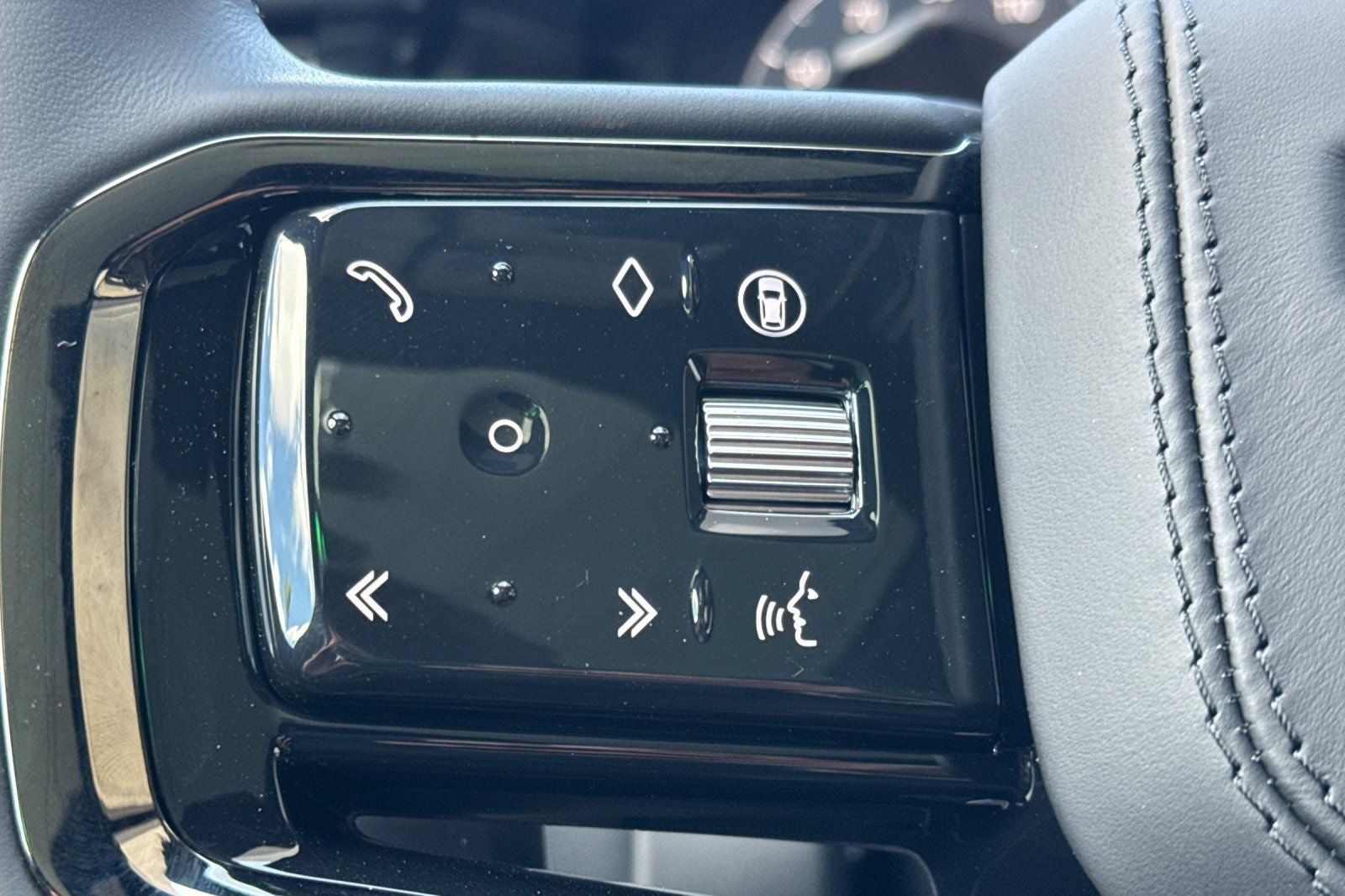 2026 Land Rover Range Rover Velar S