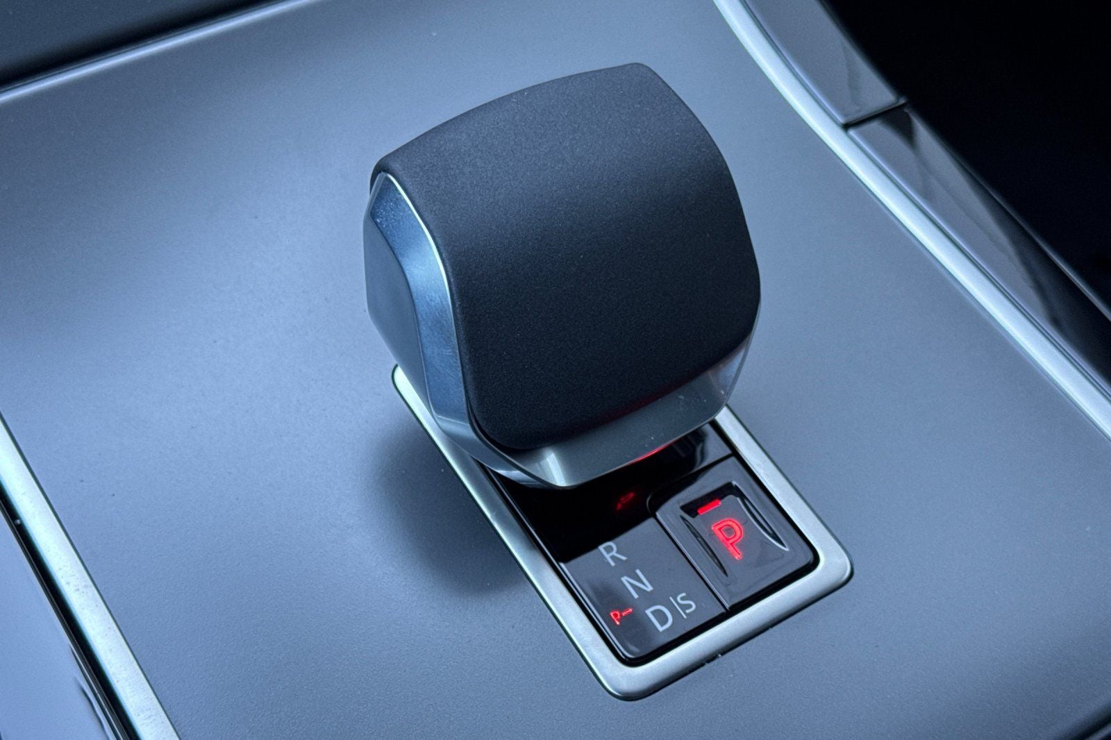 2026 Land Rover Range Rover Velar S